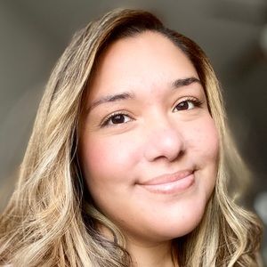 Meet your Posher, Edith